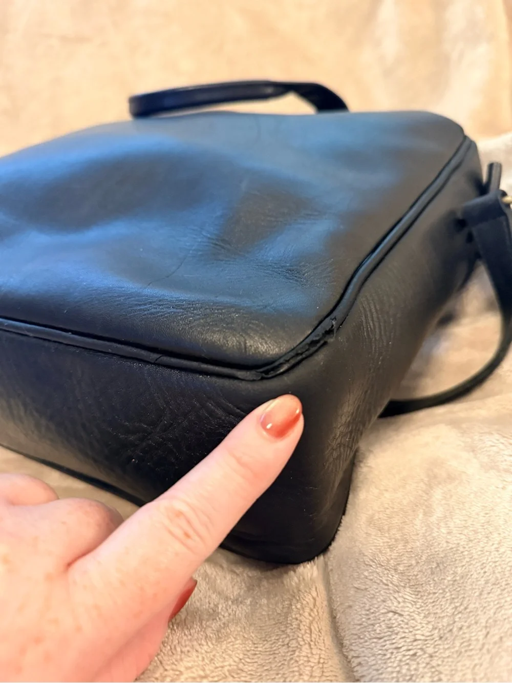 Eddie Bauer sleek black